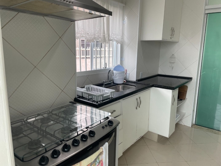 Casa para alugar com 6 quartos, 323m² - Foto 10
