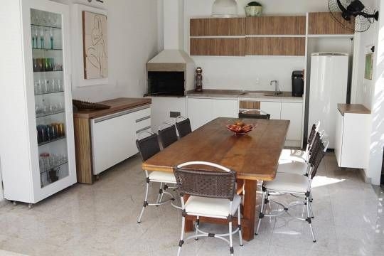 Casa para alugar com 5 quartos, 323m² - Foto 8