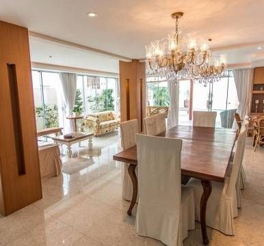 Casa para alugar com 5 quartos, 323m² - Foto 9