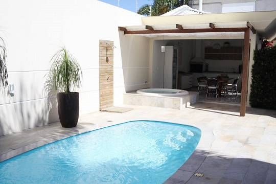 Casa para alugar com 5 quartos, 323m² - Foto 12