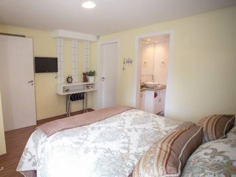 Casa para alugar com 5 quartos, 323m² - Foto 15