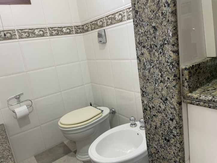 Casa para alugar com 5 quartos, 280m² - Foto 15