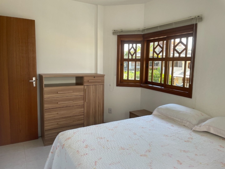 Casa para alugar com 5 quartos, 280m² - Foto 23