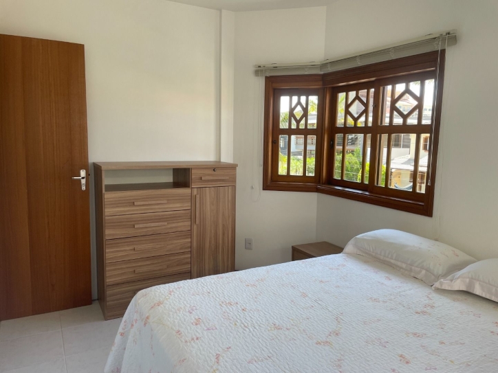 Casa para alugar com 5 quartos, 280m² - Foto 24