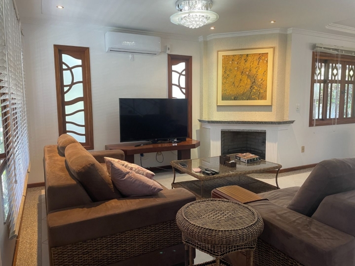 Casa para alugar com 5 quartos, 280m² - Foto 30