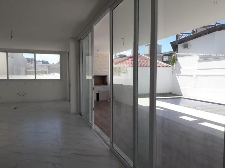 Casa à venda com 4 quartos, 570m² - Foto 5