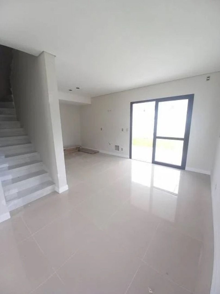 Casa à venda com 3 quartos, 130m² - Foto 5