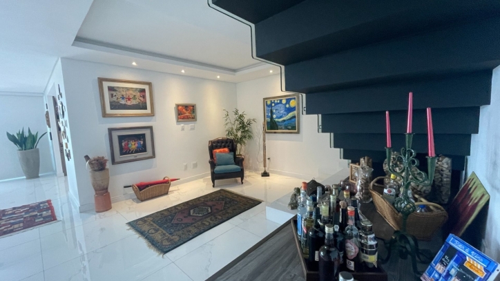 Apartamento, 4 quartos, 240 m² - Foto 1