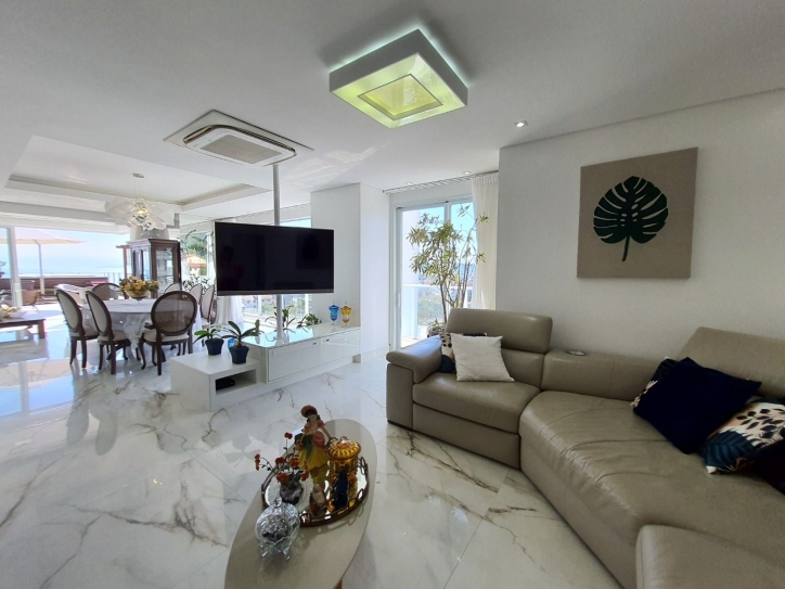 Cobertura à venda e aluguel com 4 quartos, 256m² - Foto 9