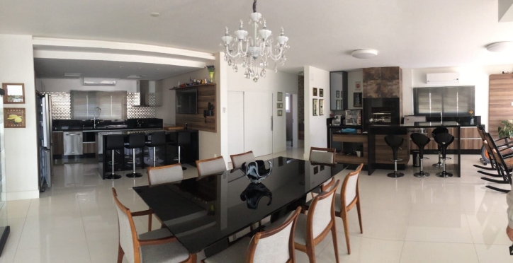 Casa à venda com 4 quartos, 750m² - Foto 14