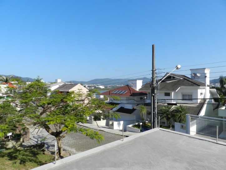 Casa à venda com 4 quartos, 750m² - Foto 35