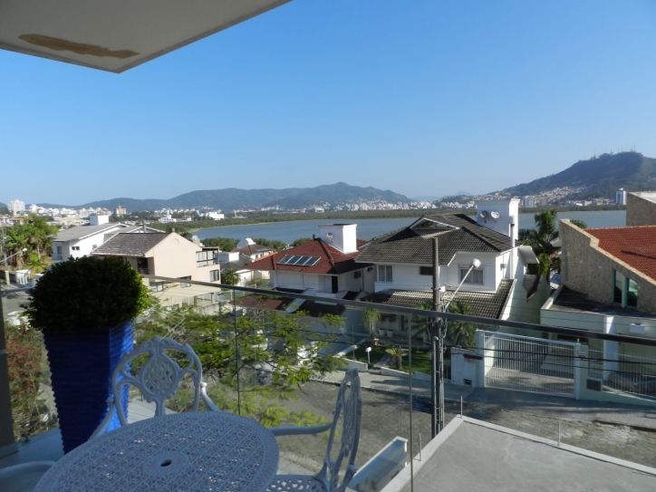 Casa à venda com 4 quartos, 750m² - Foto 39