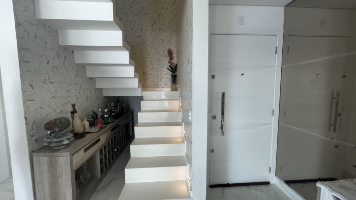 Apartamento para alugar com 4 quartos, 256m² - Foto 4