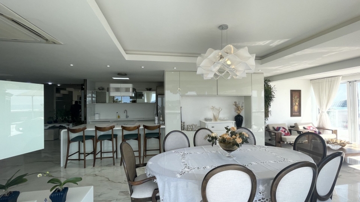 Apartamento para alugar com 4 quartos, 256m² - Foto 12