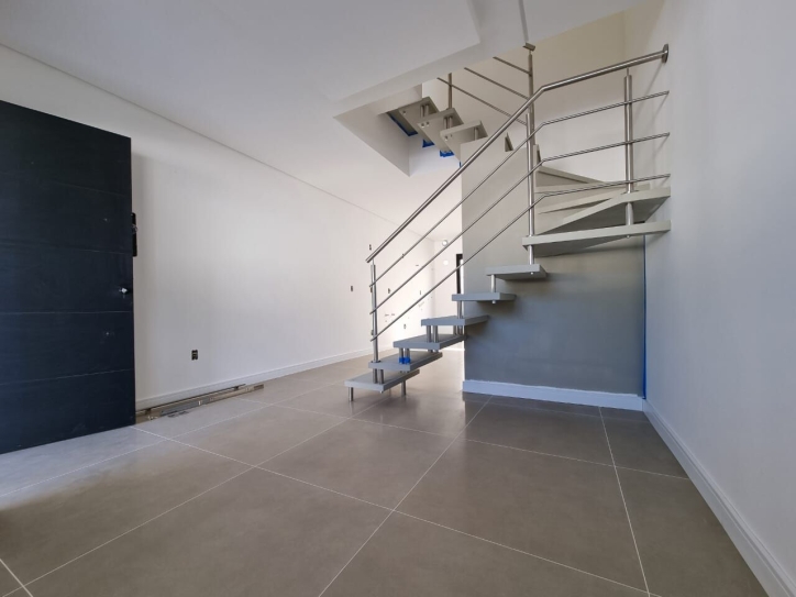 Casa à venda com 2 quartos, 92m² - Foto 5