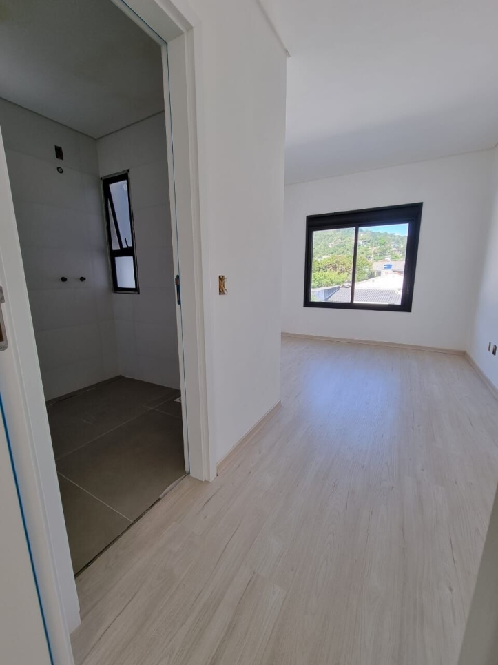 Casa à venda com 2 quartos, 92m² - Foto 6