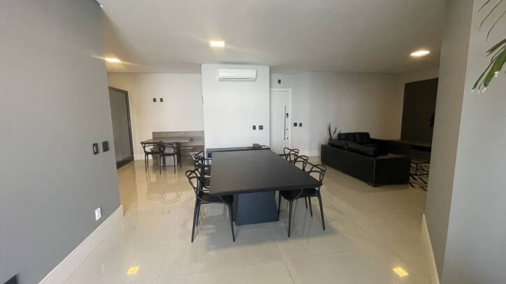 Apartamento para alugar com 3 quartos, 141m² - Foto 5