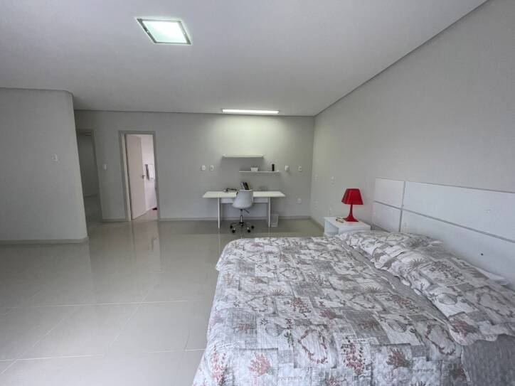 Casa à venda com 4 quartos, 510m² - Foto 27