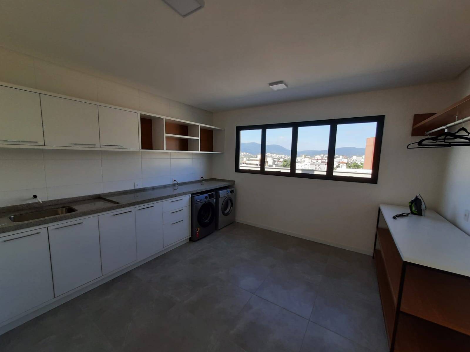 Apartamento à venda com 2 quartos, 68m² - Foto 8