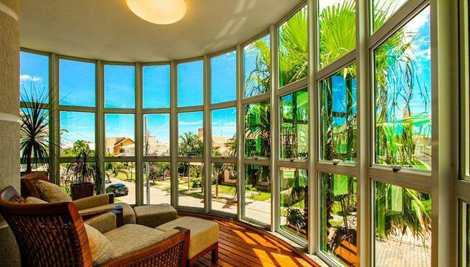 Casa à venda e aluguel com 4 quartos, 280m² - Foto 1
