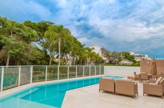 Casa à venda e aluguel com 6 quartos, 1111m² - Foto 2