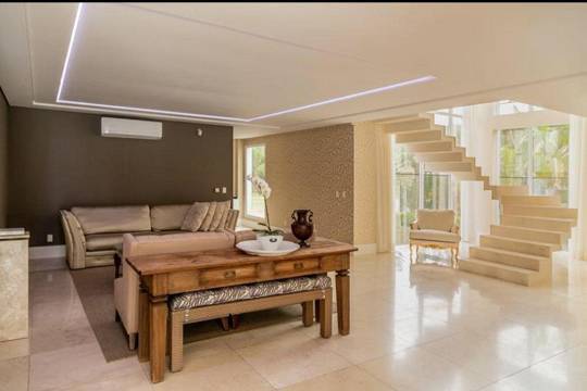 Casa à venda e aluguel com 6 quartos, 1111m² - Foto 8
