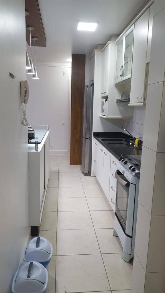 Apartamento para alugar com 3 quartos, 97m² - Foto 22