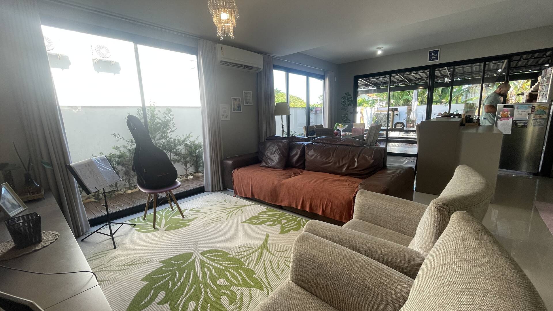 Casa à venda com 3 quartos, 215m² - Foto 5