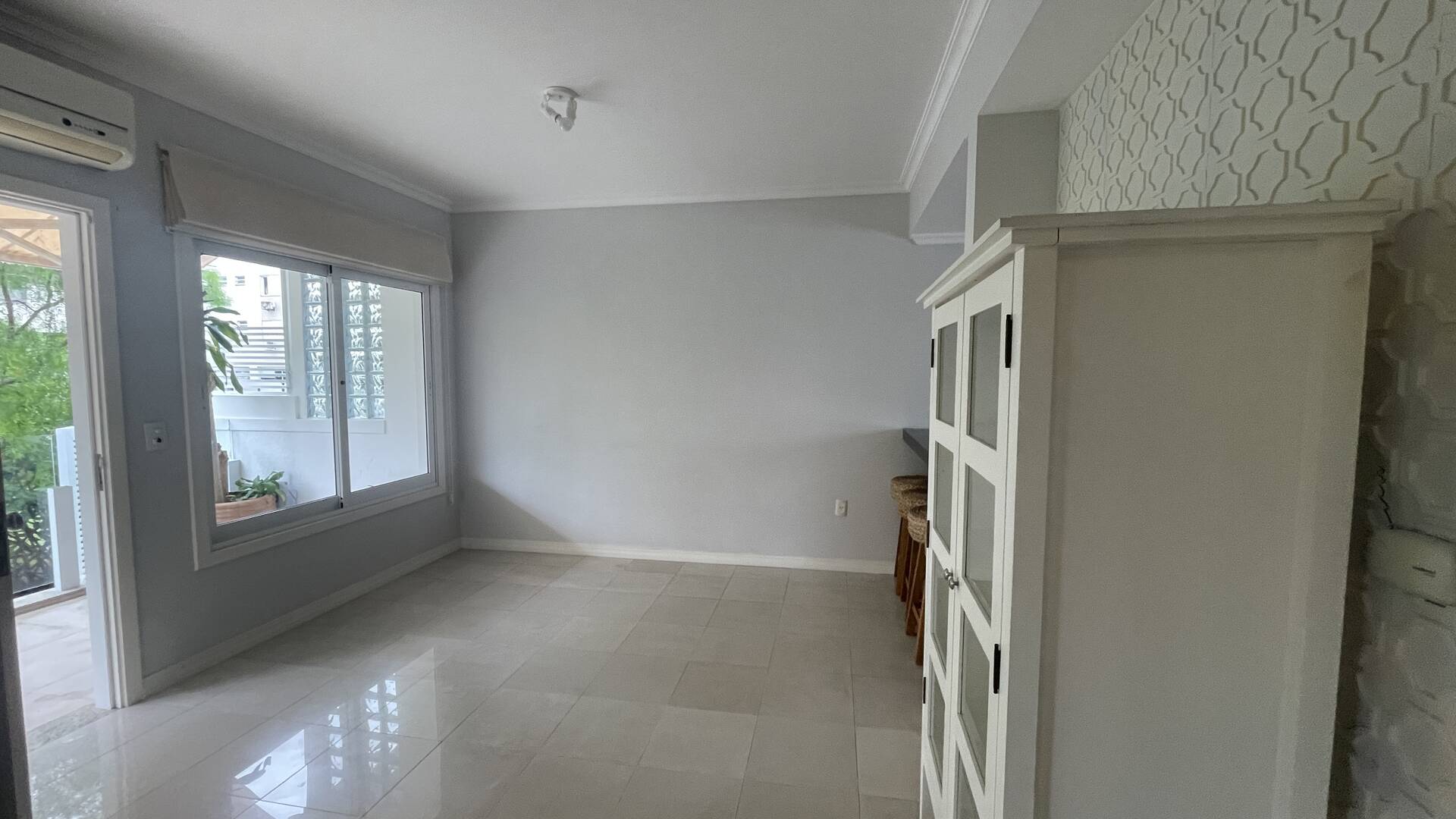 Casa à venda com 3 quartos, 220m² - Foto 6