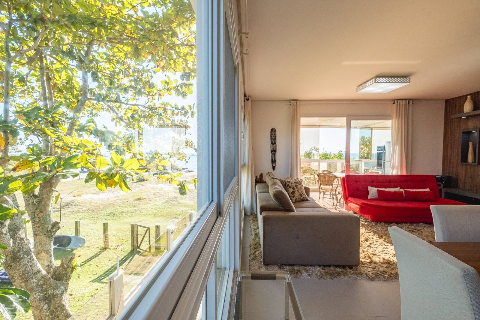 Apartamento à venda com 3 quartos, 132m² - Foto 1