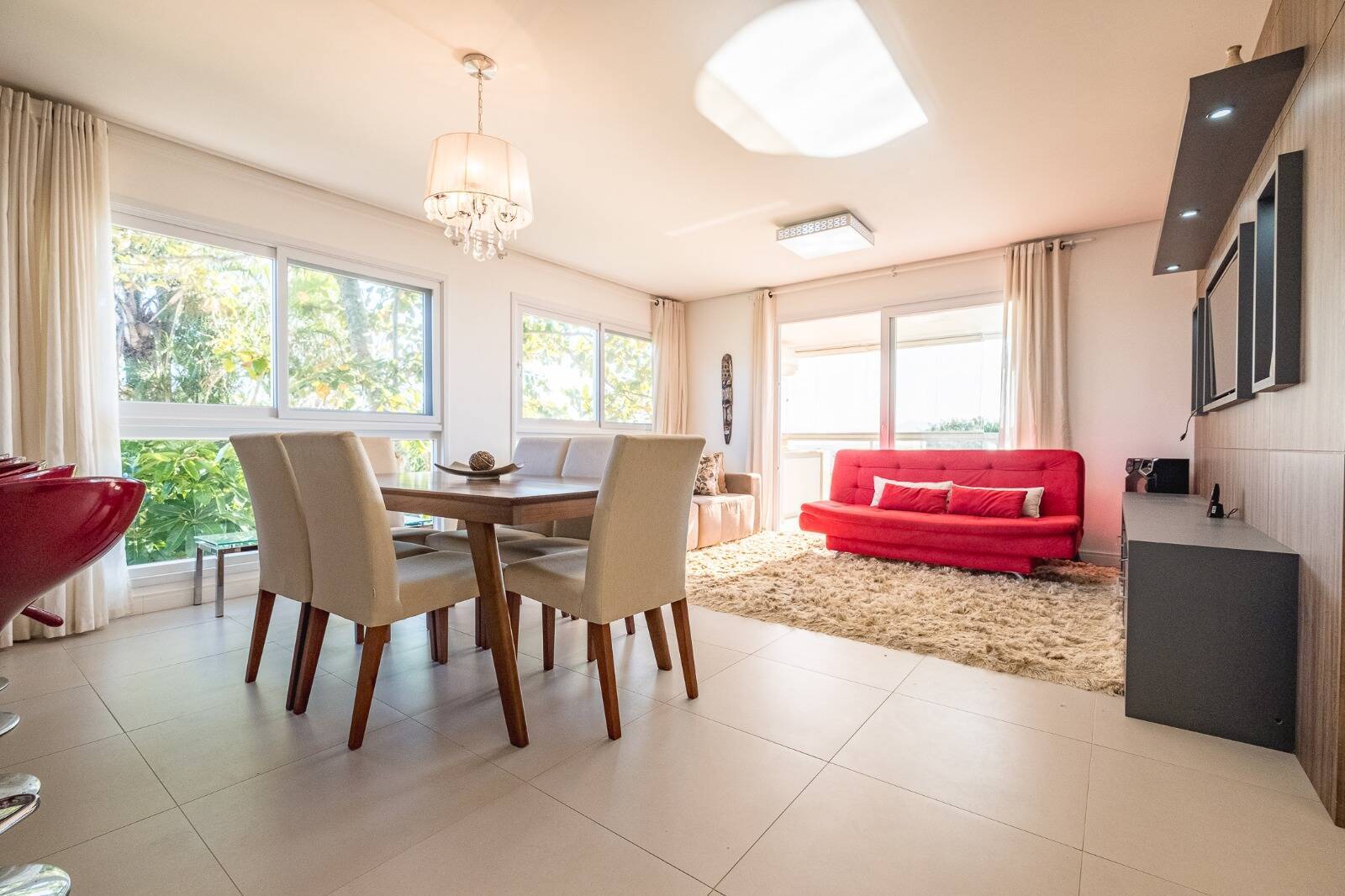 Apartamento à venda com 3 quartos, 132m² - Foto 2