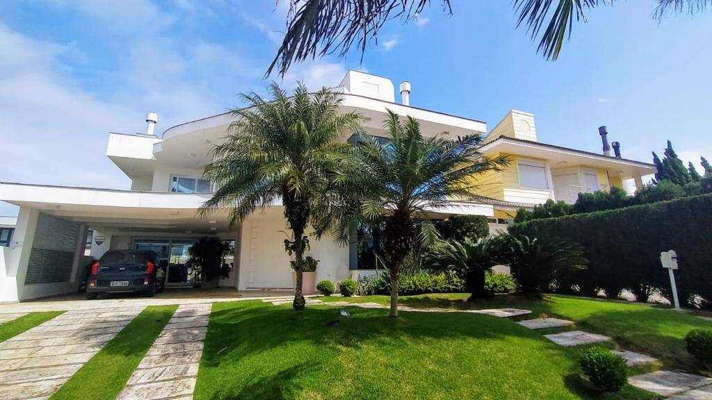 Casa à venda com 5 quartos, 390m² - Foto 1