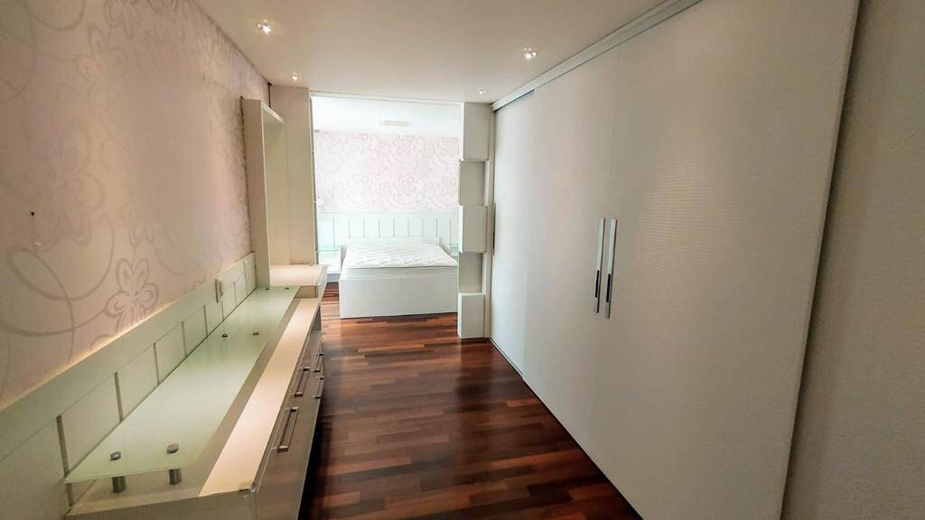 Casa à venda com 5 quartos, 390m² - Foto 13