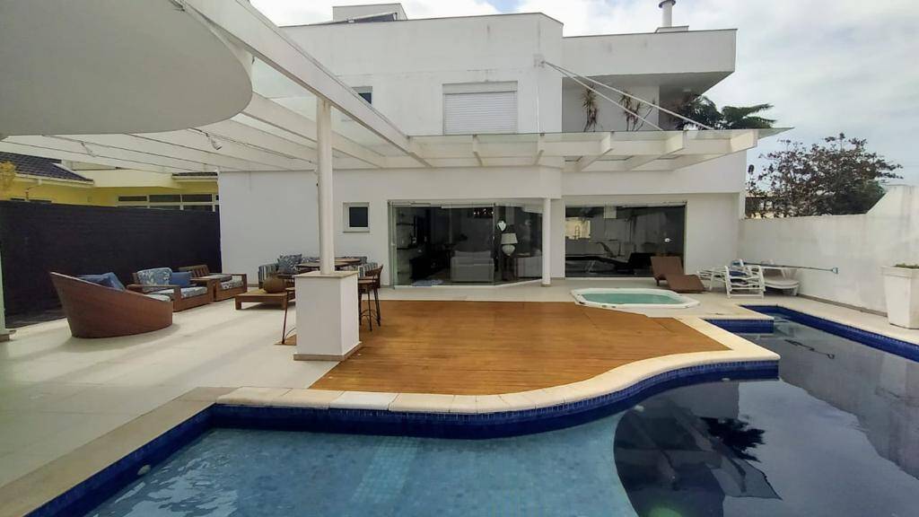 Casa à venda com 5 quartos, 390m² - Foto 2