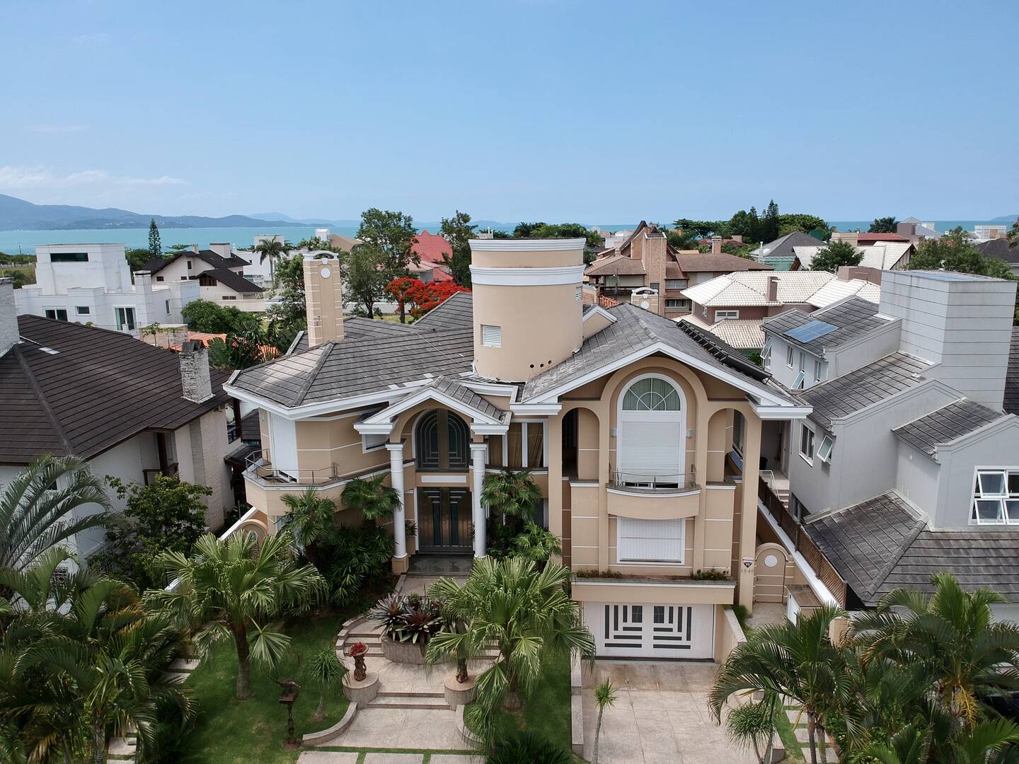 Casa, 5 quartos, 550 m² - Foto 1