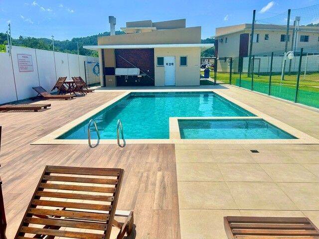 Apartamento à venda com 2 quartos, 79m² - Foto 1