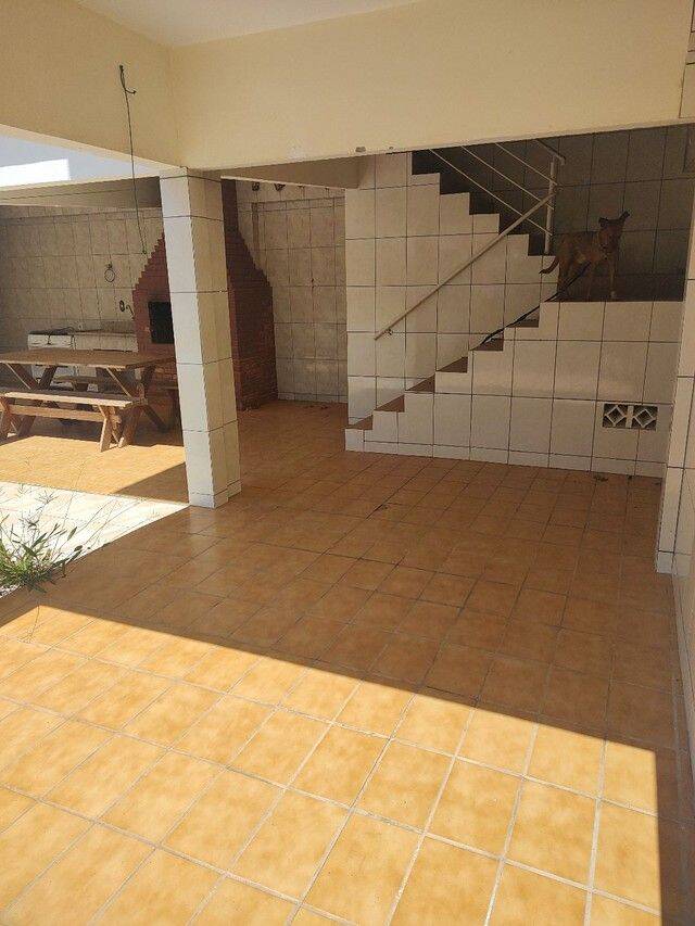 Casa à venda com 2 quartos, 134m² - Foto 4