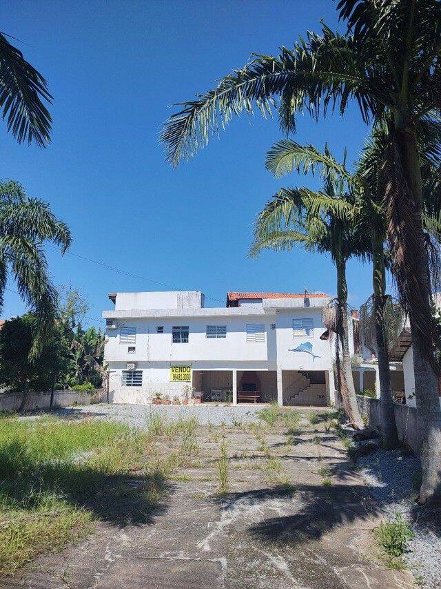 Casa à venda com 2 quartos, 134m² - Foto 2