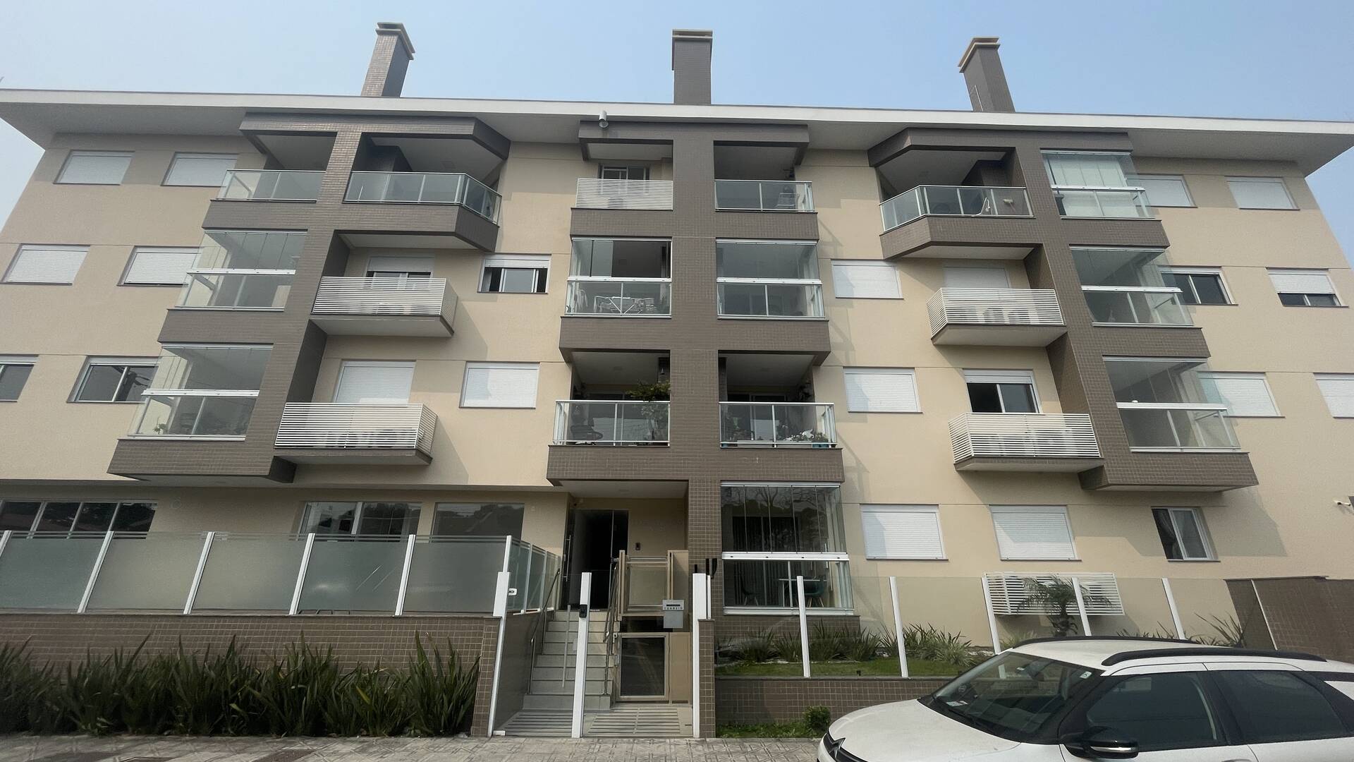 Apartamento para alugar com 3 quartos, 143m² - Foto 1