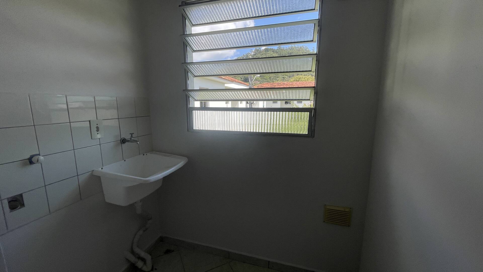 Apartamento para alugar com 2 quartos, 50m² - Foto 10