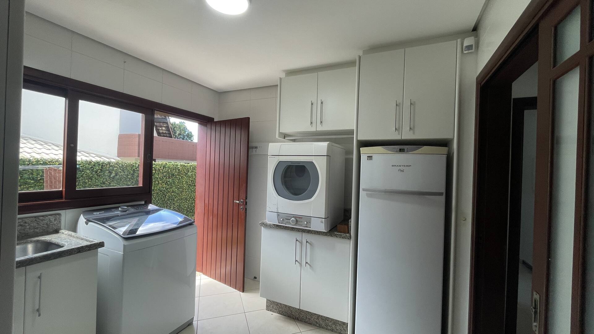 Casa à venda com 6 quartos, 548m² - Foto 24