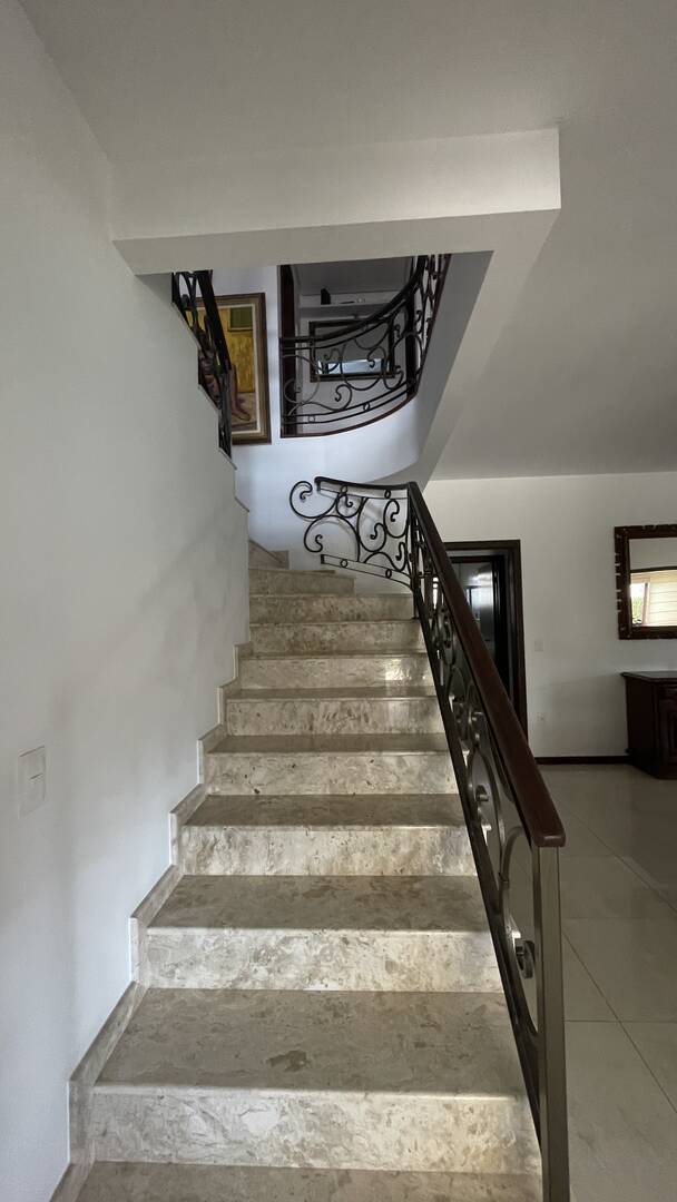 Casa à venda com 6 quartos, 548m² - Foto 28