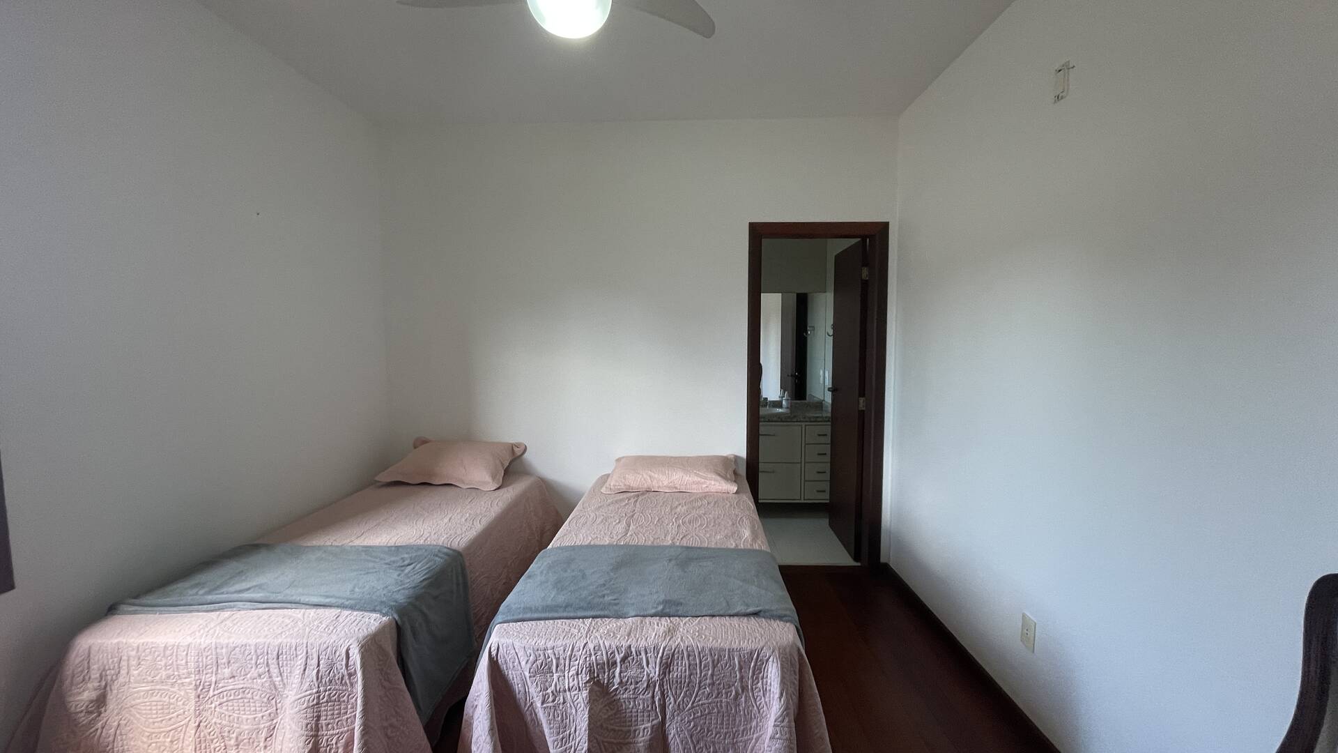 Casa à venda com 6 quartos, 548m² - Foto 33