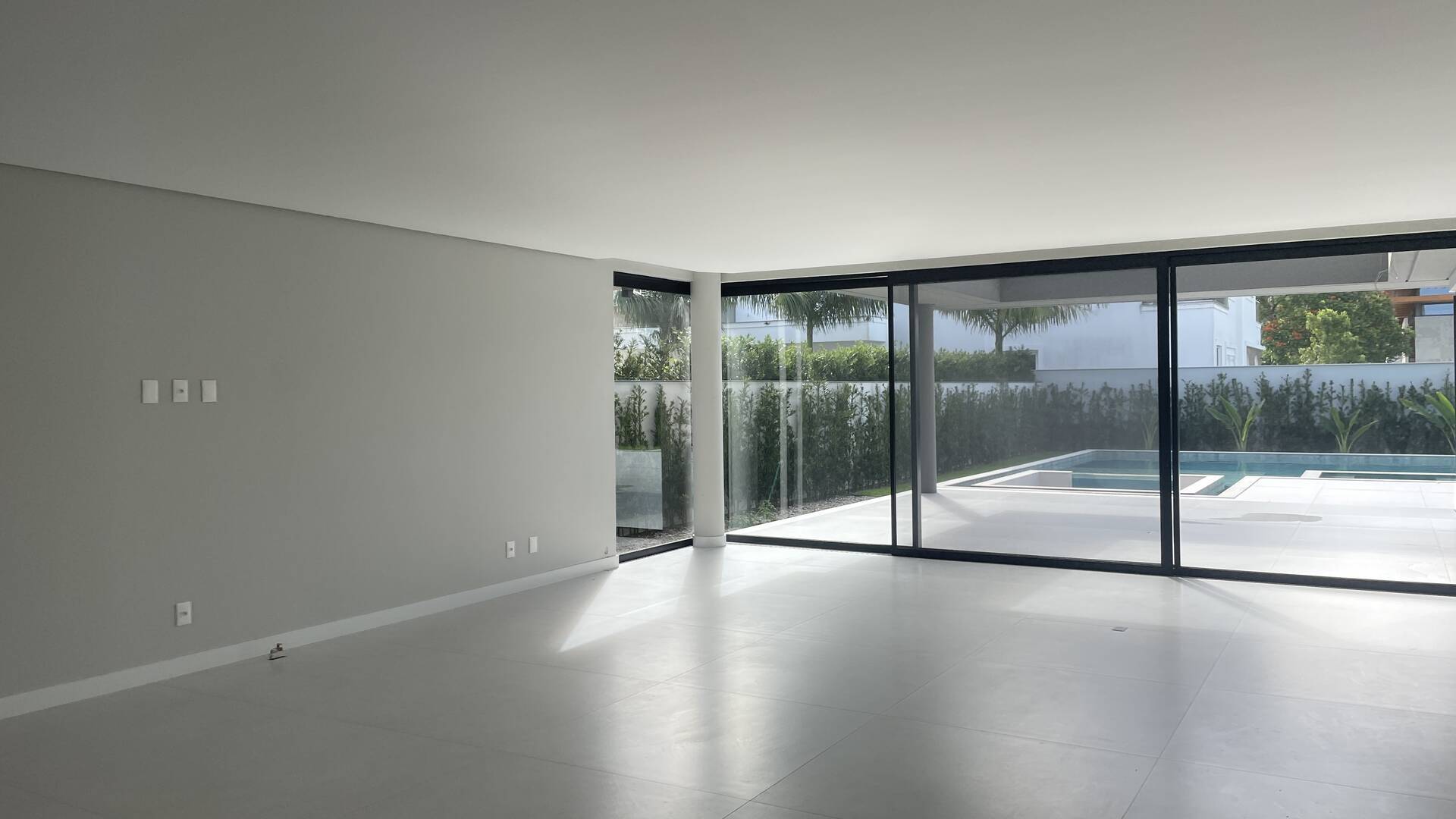 Casa à venda com 6 quartos, 1000m² - Foto 9