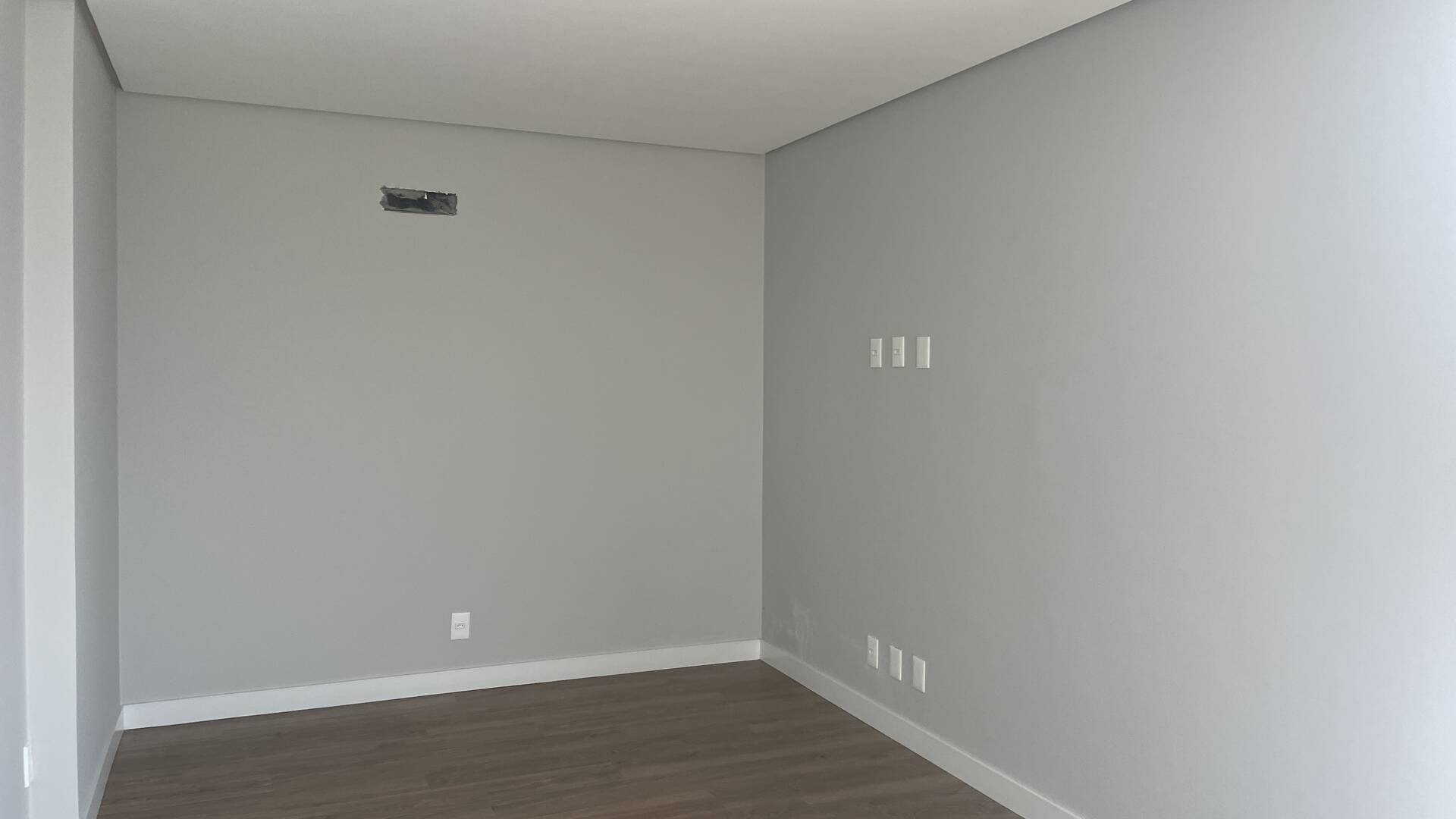 Casa à venda com 6 quartos, 1000m² - Foto 11