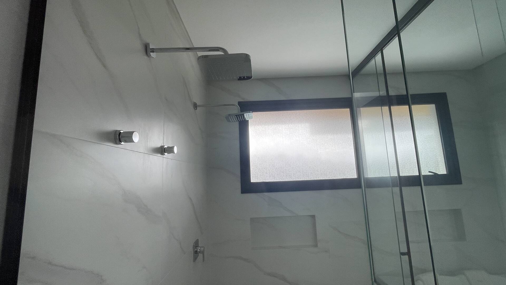 Casa à venda com 6 quartos, 1000m² - Foto 28