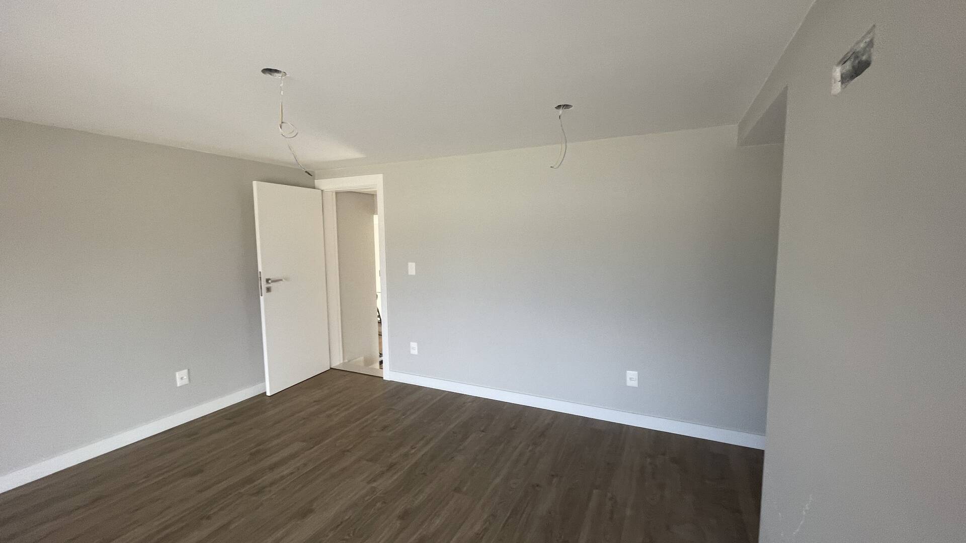 Casa à venda com 6 quartos, 1000m² - Foto 34