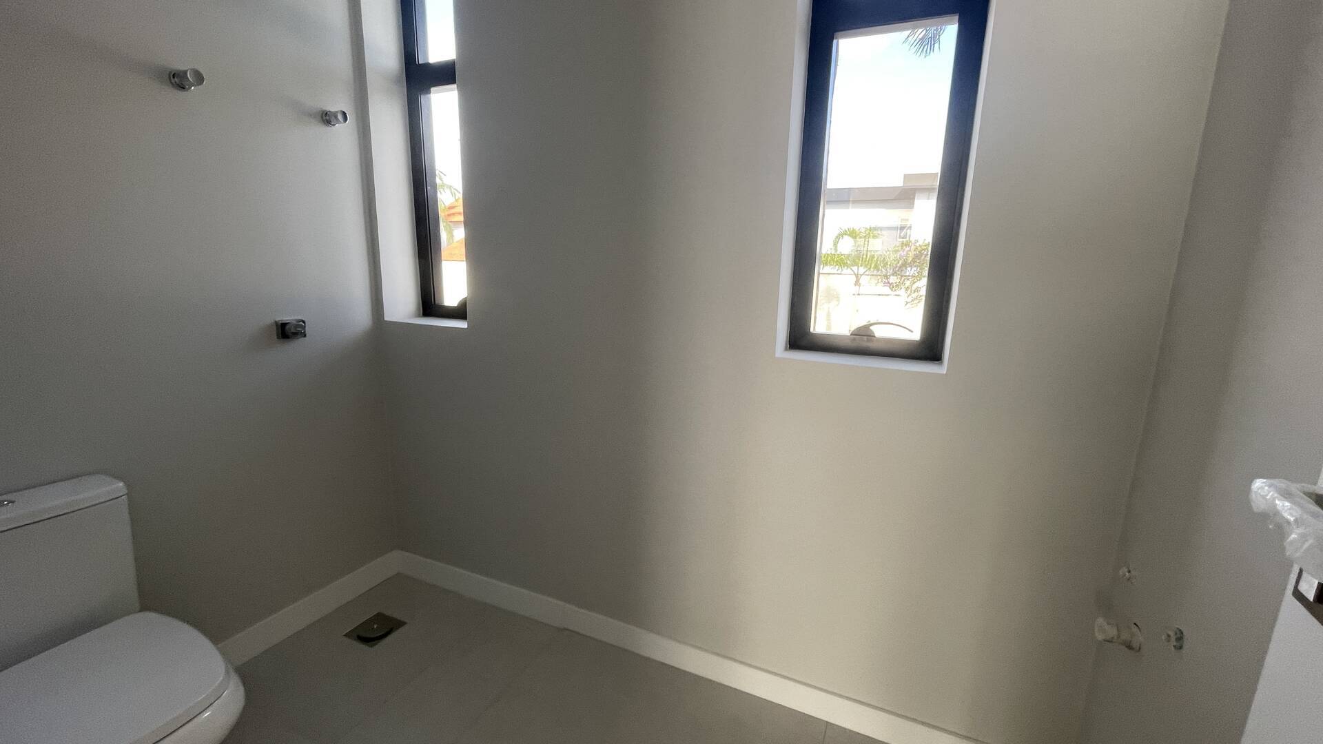 Casa à venda com 6 quartos, 1000m² - Foto 38