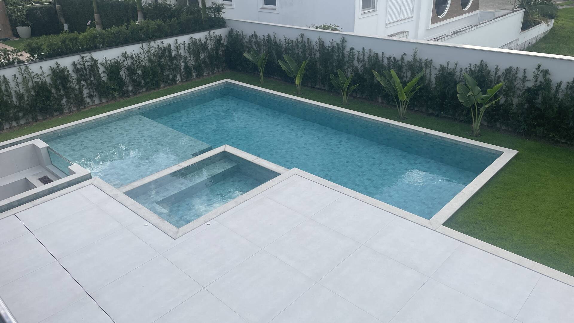 Casa à venda com 6 quartos, 1000m² - Foto 46