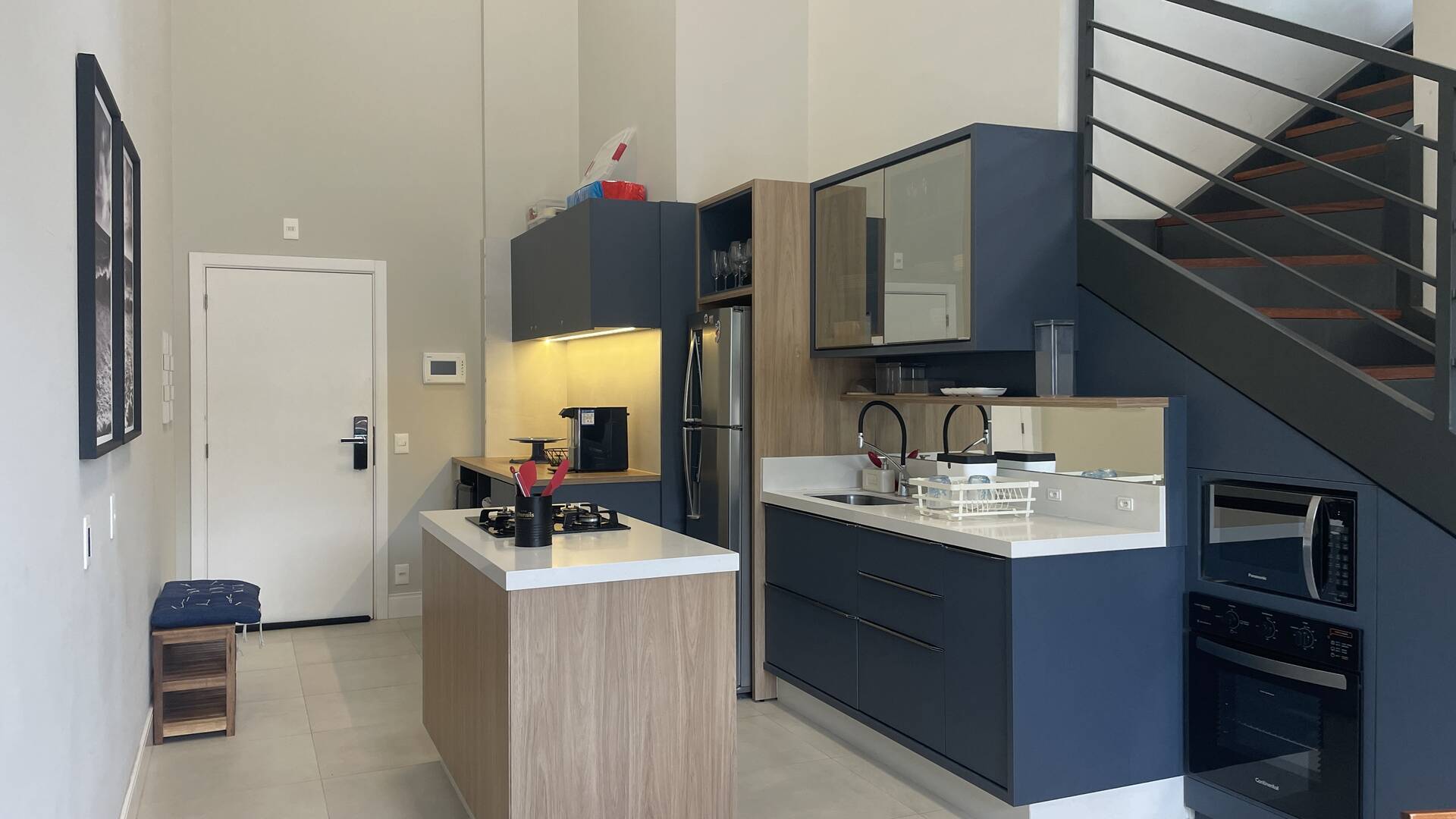 Apartamento à venda com 2 quartos, 135m² - Foto 2
